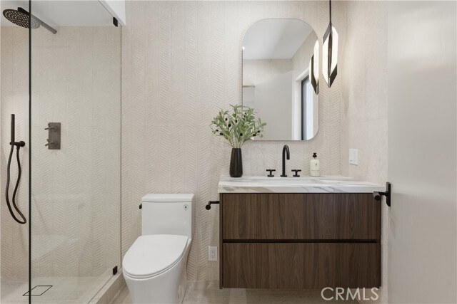 Building Photo - 2638 Zorada Dr