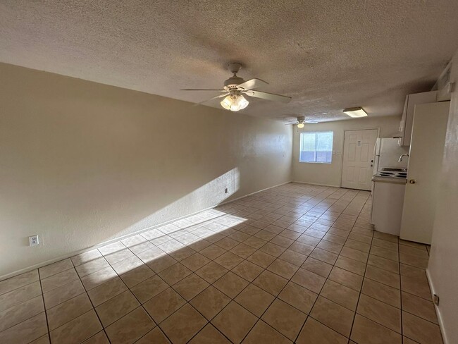 Building Photo - 1857 E University Dr