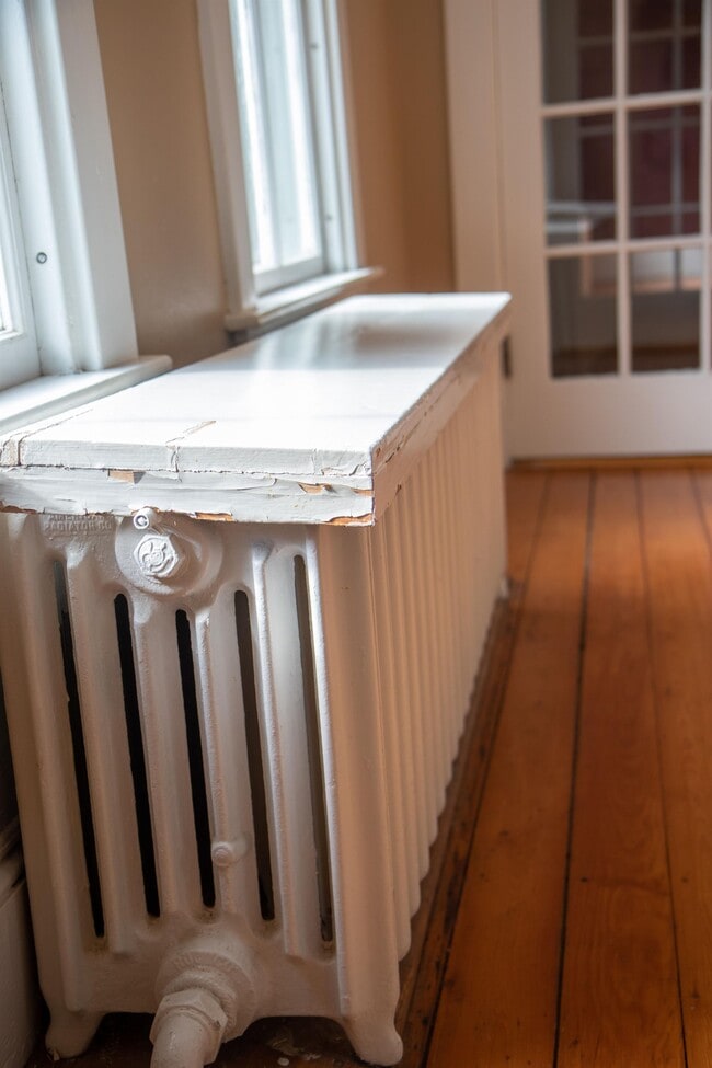 Building Photo - 37 Main Rd N