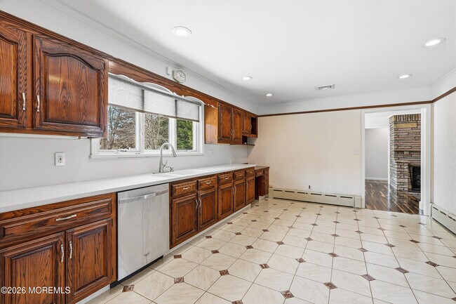 Building Photo - 294 Brighton Ave