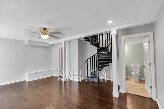 Building Photo - 3821 Sentinel Dr