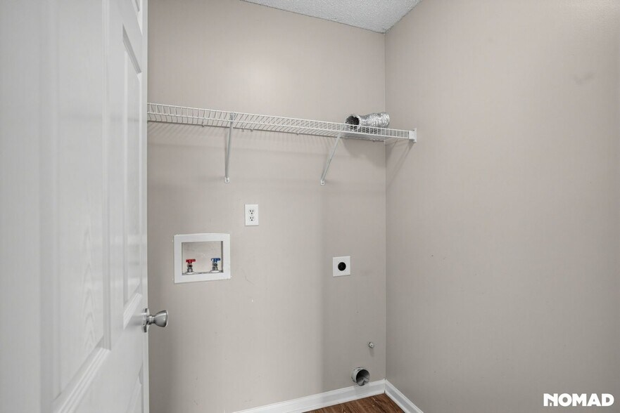 Building Photo - 3693 Arminto Dr