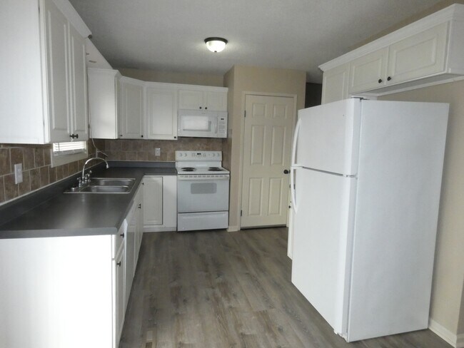 Building Photo - 5132 N Richmond Ave