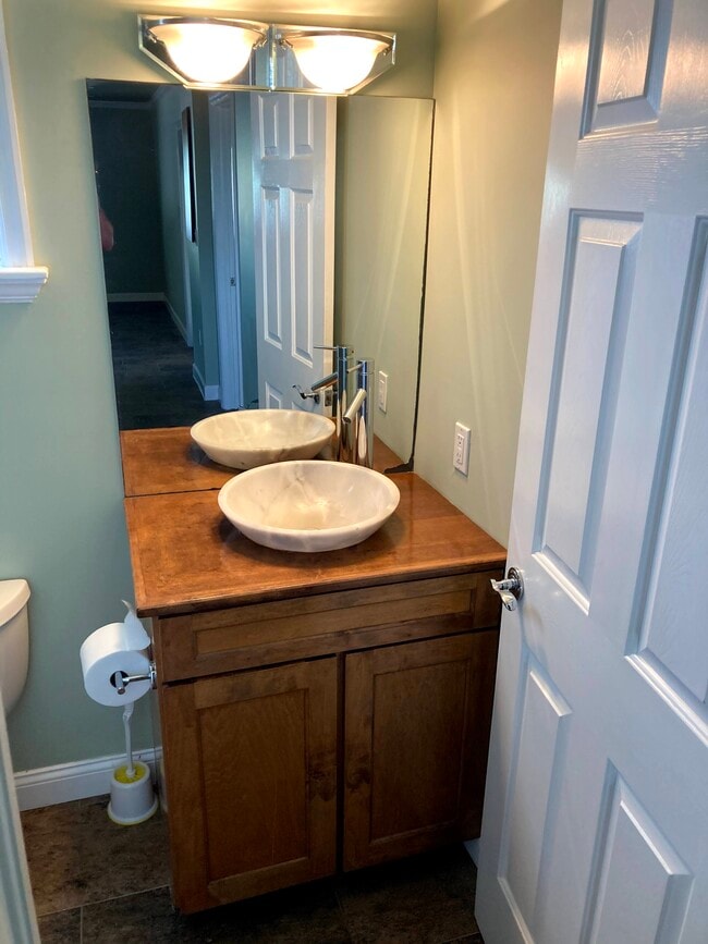 Building Photo - 263 Gardenia St