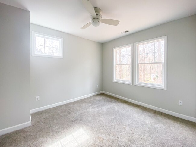 Building Photo - 814 Old Pittsboro Rd