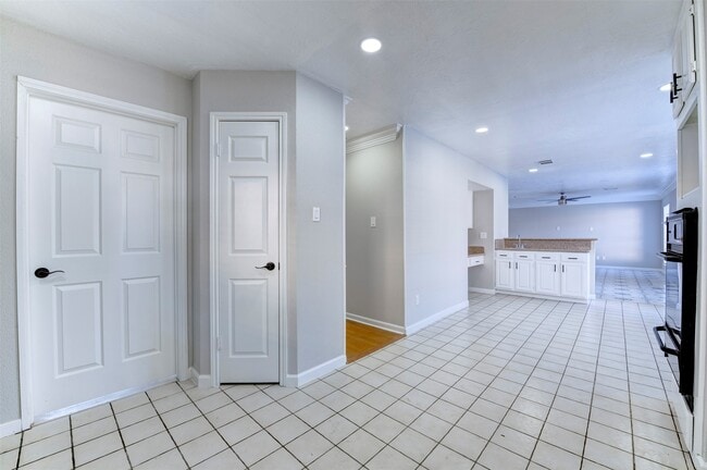 Building Photo - 11434 High Bridge Ct