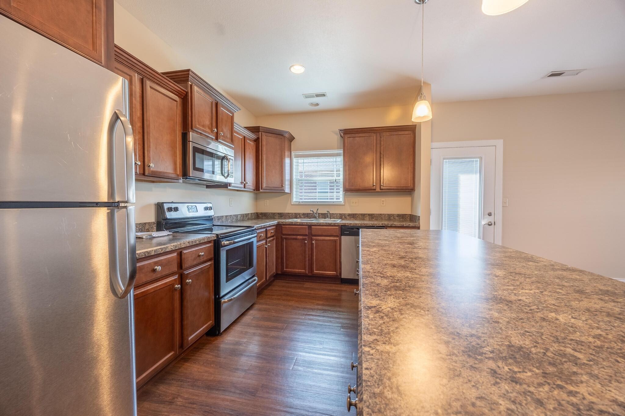 Building Photo - 4463 Downey St