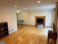 Building Photo - 7020 Ted Dr