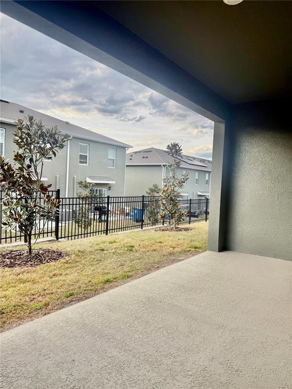 Building Photo - 1635 Thicket Ave