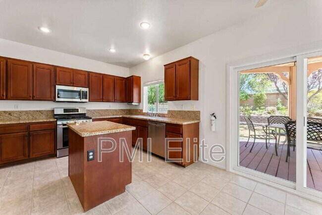 Building Photo - 2814 Caruso Ln