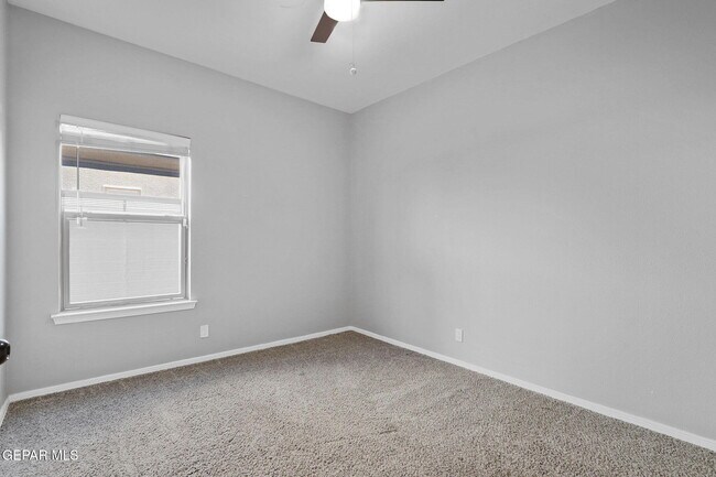 Building Photo - 13661 Holbeck St