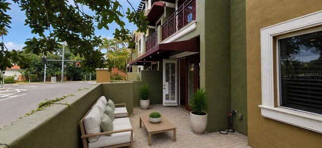 Building Photo - 4907 Bayshore Blvd