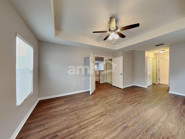 Building Photo - 10956 Willow Ridge Loop