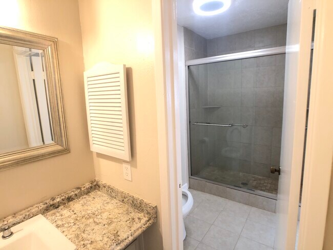 Building Photo - 7009 Chasewood Dr