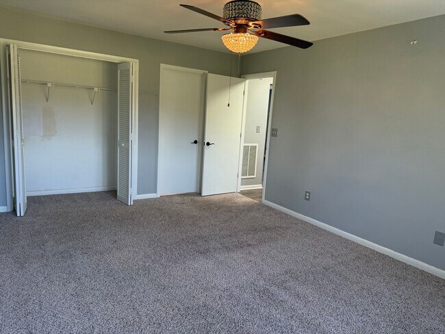 Building Photo - Beautiful 2 bedroom 2 bath unfurnished Townhome - Olde Point Golf Course - Hampstead
