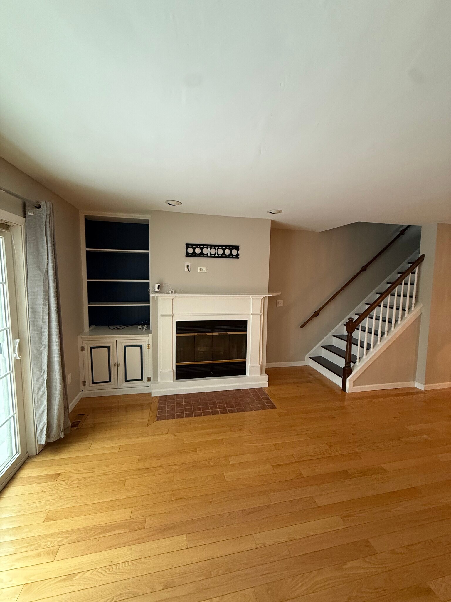 Building Photo - 791 Long Hill Rd