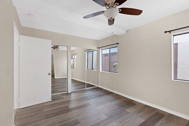 Building Photo - Gorgeous 4-Bedroom Pool Home South of the ...
