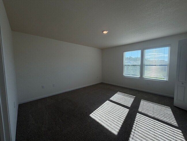 Building Photo - 3/2.5 Townhome in Bridgewater Community