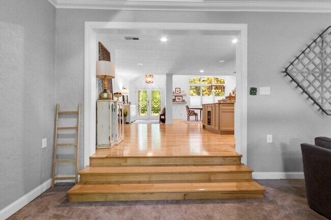 Building Photo - 7093 S Section Line Rd