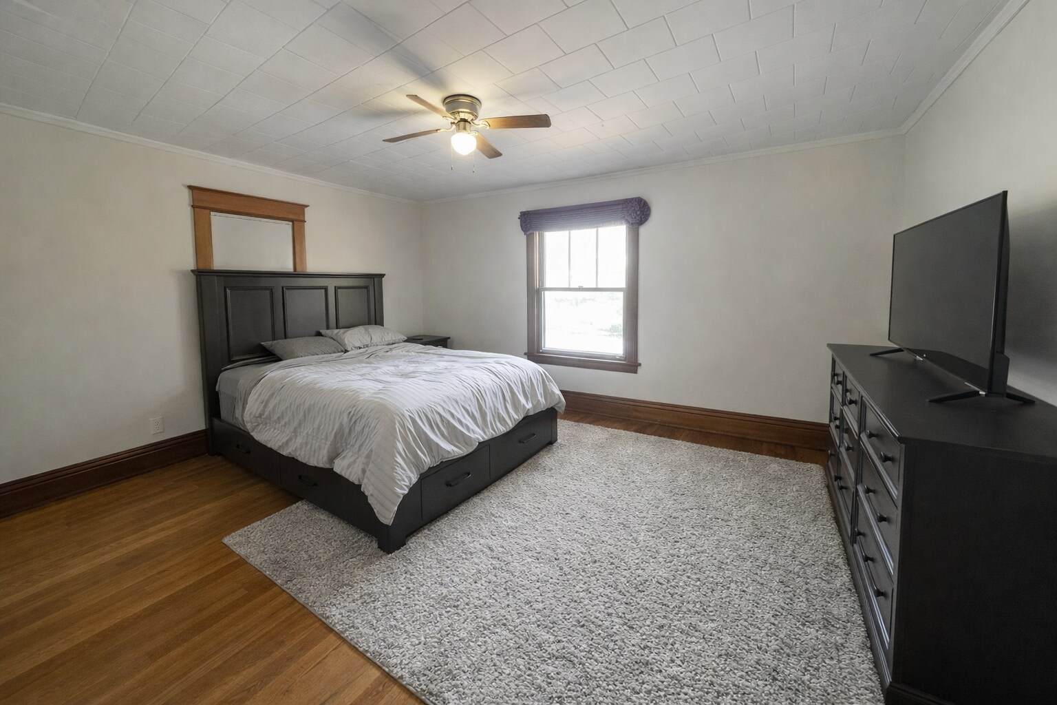 Building Photo - 1872 Marshall Ave