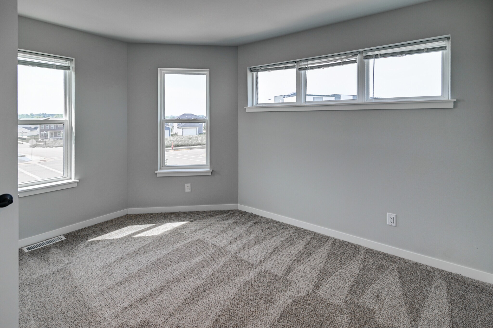 Building Photo - 2908 Radicchio Dr