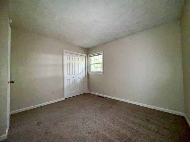 Building Photo - 3Bed/2Bath Lake Monticello Rental