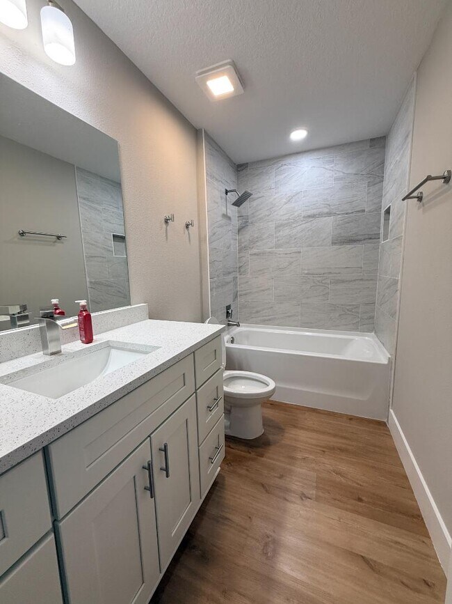 Building Photo - 2186 W G Martinelli Blvd