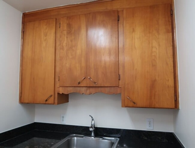 Building Photo - Preston Apartments