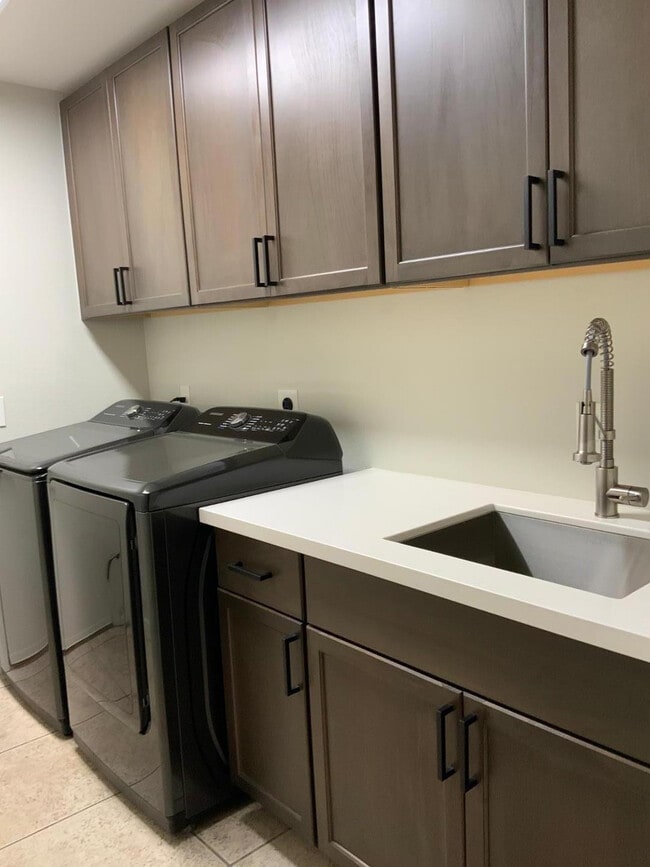 Building Photo - 20953 N 79th Dr