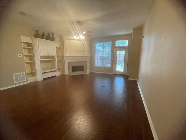 Building Photo - 9506 Windy Hollow Dr