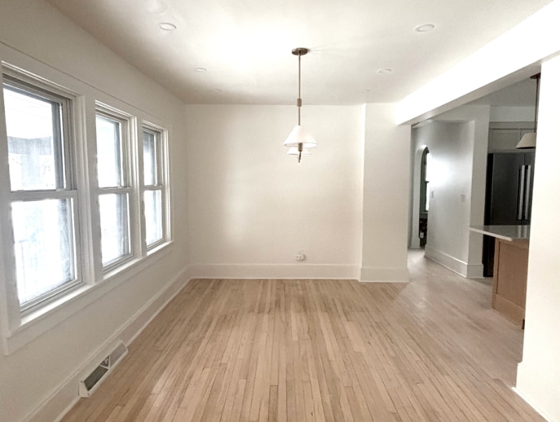 Building Photo - 1028 E Meadow Pl