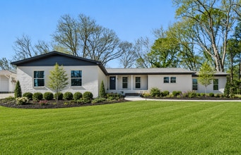 Building Photo - Cozy 3 Bed 3 Bath House! Available Now!
