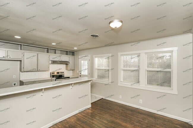 Building Photo - 7926 E 27th Ct