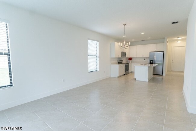 Building Photo - 5554 Cassidy Ln