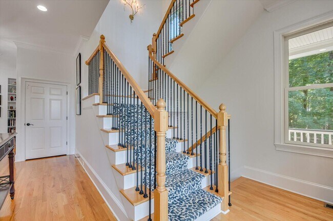 Building Photo - 501 John Fox's Run