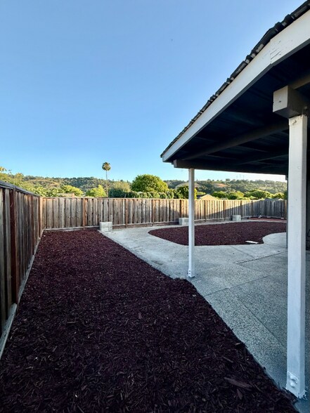 Building Photo - 630 Choctaw Dr