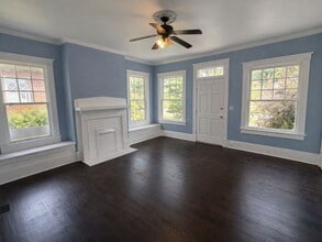 Building Photo - 1025 Hillyer Ave