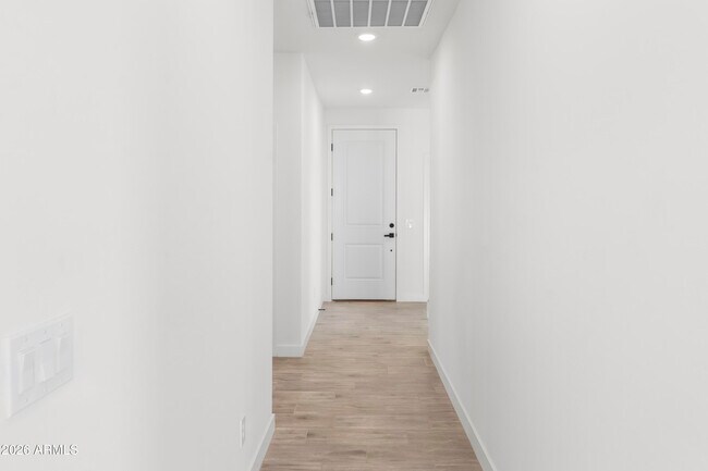 Building Photo - 3430 W Colusa Dr