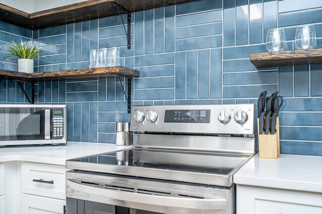 Building Photo - 1267 Sweet Pine Dr