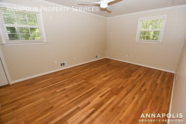 Building Photo - 300 S Cherry Grove Ave