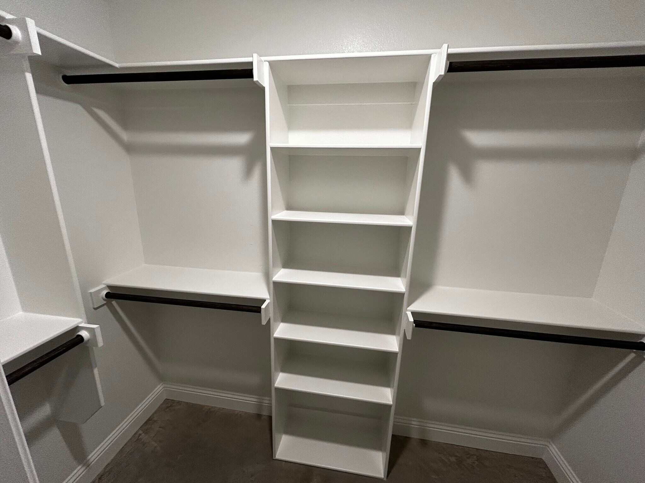 Building Photo - 10028 W Hwy 199