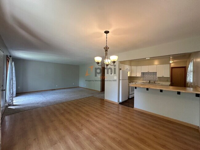Building Photo - 6850 Van Buren Pl