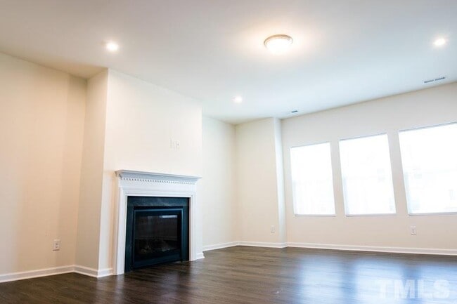 Building Photo - 1224 Brickfield Dr