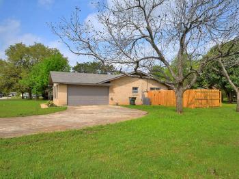 Building Photo - 905 Parker Cir