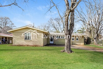 Building Photo - 3524 Flamingo Rd SW