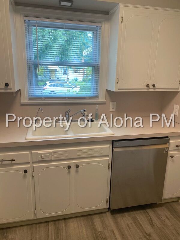 Building Photo - 1606 N 22nd St