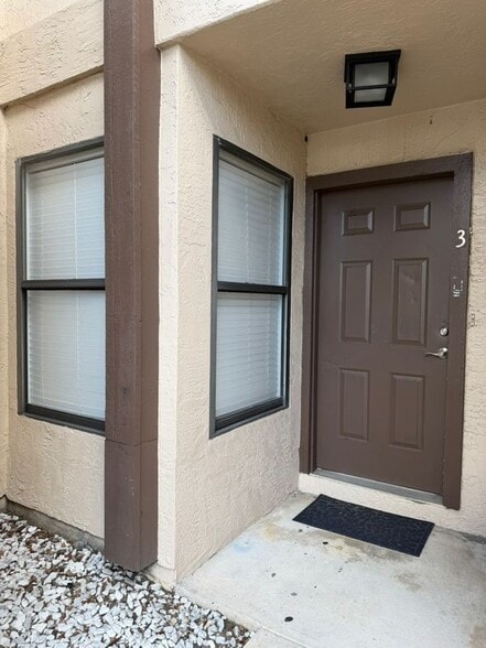 Building Photo - 3036 S Semoran Blvd