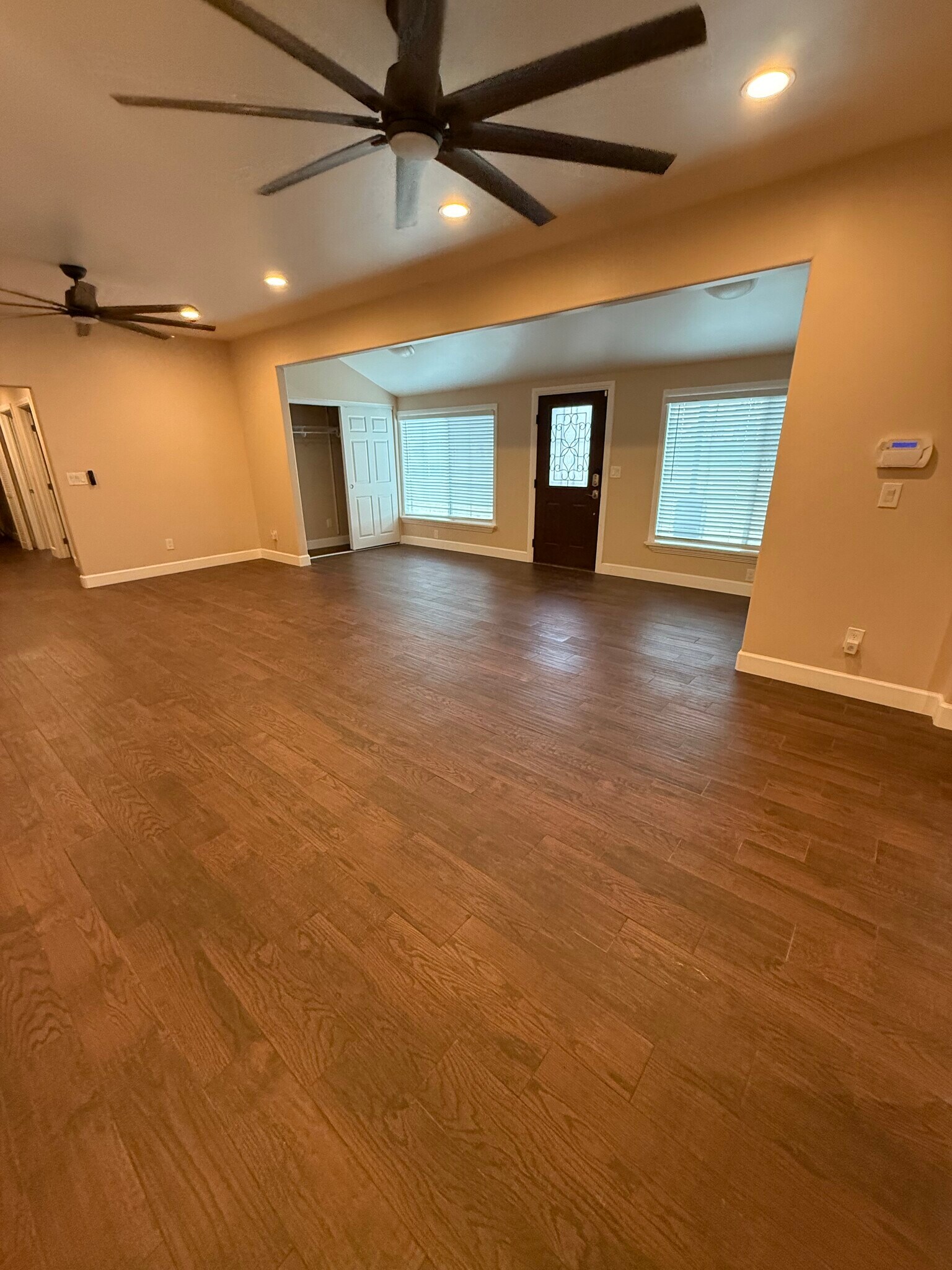 Building Photo - 11744 Hallwood Dr