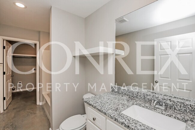 Building Photo - Stunning New Construction Home in Pearl!