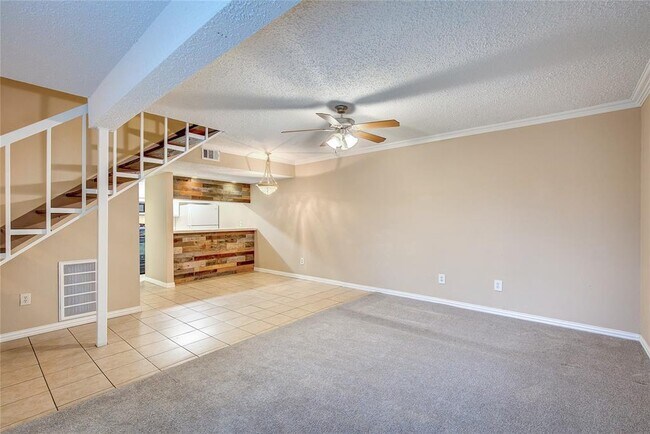 Building Photo - 3121 Park Ln